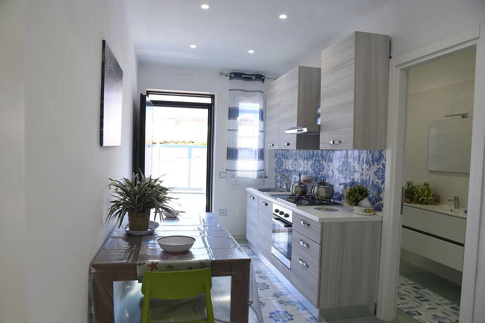 Appartamento intero, Casa vacanze Lalaura di Paestum, appartamento arredato a pochi passi dal mare in Cilento Coast