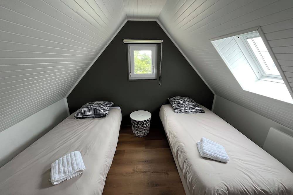 Luxueuse maison avec jacuzzi à 35 mètres de la mer - île de Batz in Île de Batz, Ceinture Dorée