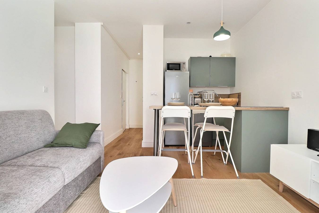 Apartamento entero, Beautiful renovated two-bedroom apartment - Villeurbanne in Villeurbanne, Ródano
