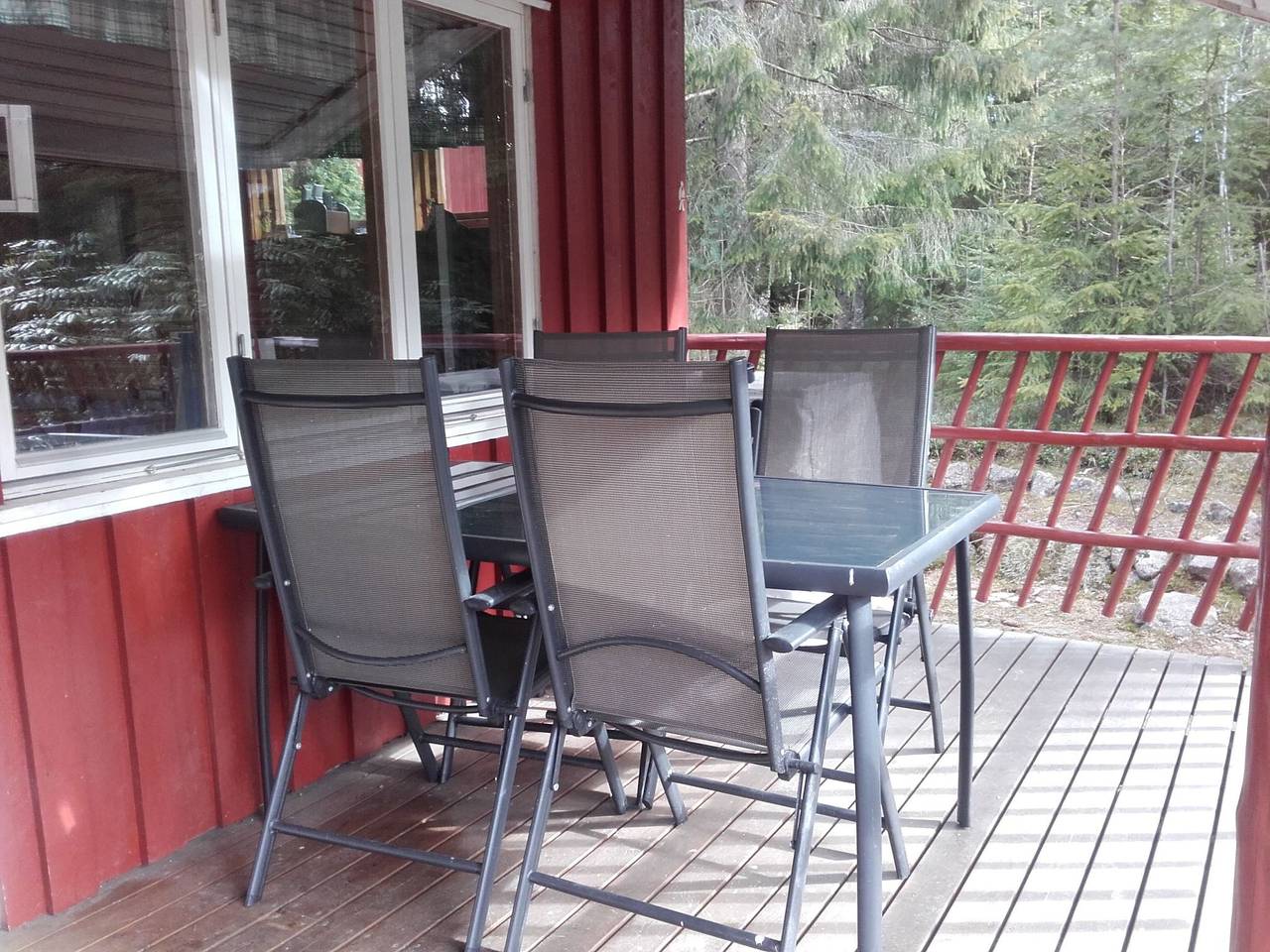 "Flodavägen 39" mit privatem Parkplatz in Bollebygd, Västergötland