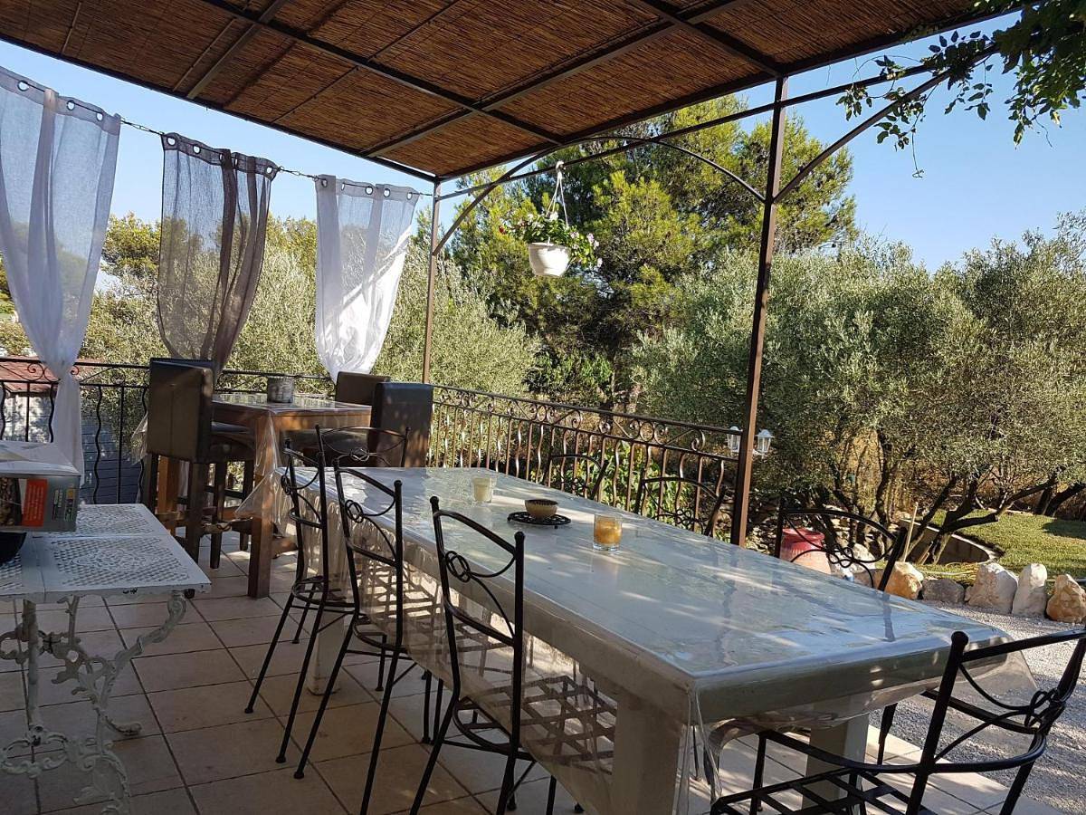 Villa en Provence piscine au calme entre Arles Nîmes Avignon in Beaucaire, Nimes und Umgebung