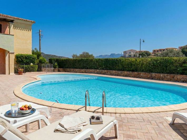 Gîte pour 4 personnes, avec piscine et jardin à Murta Maria - 2