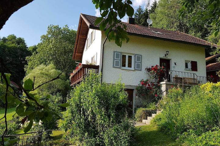 Ferienhaus für 6 Personen, mit Balkon und Garten - 1