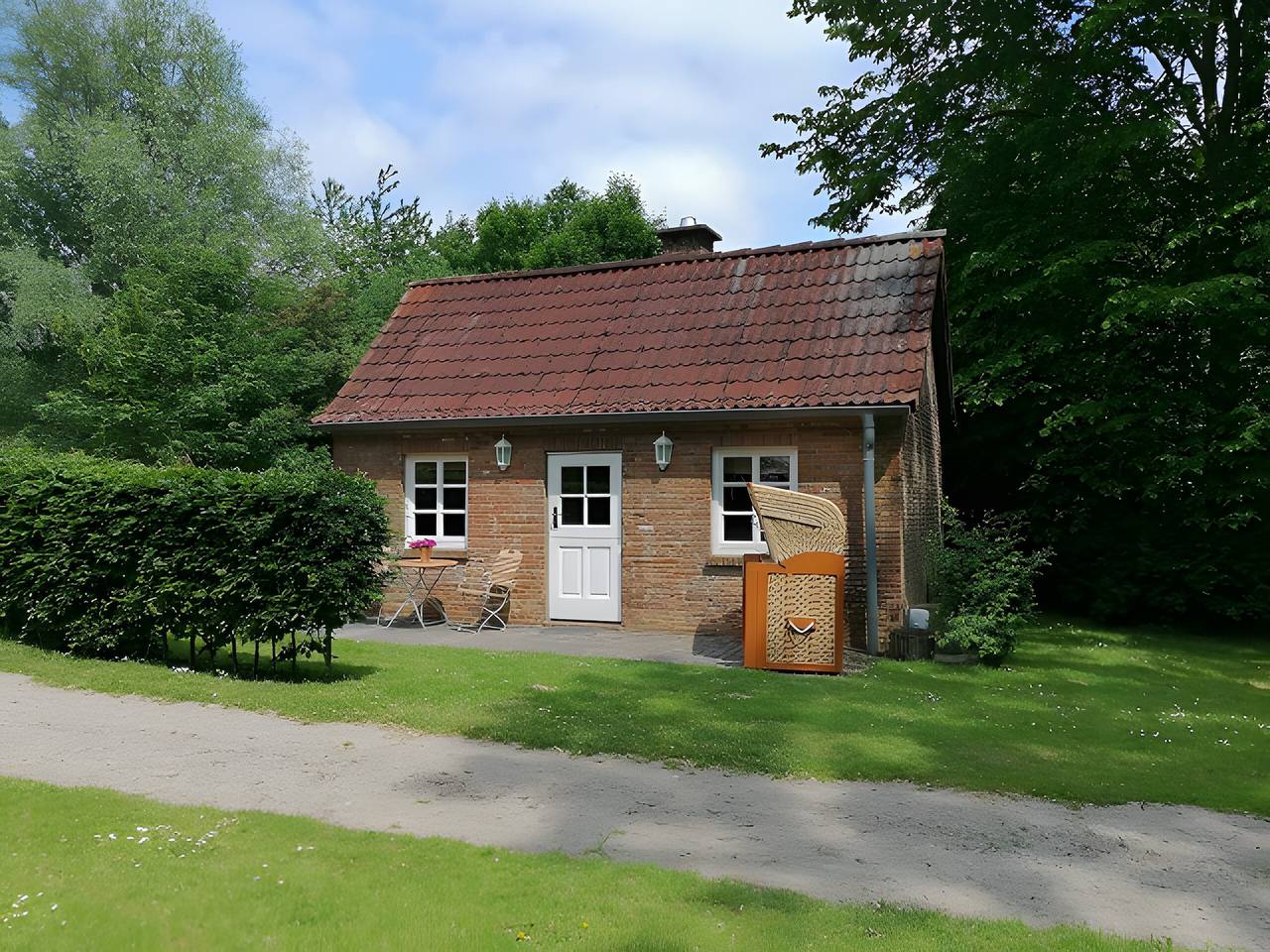 Ferienhaus 'Backhaus' mit privater Terrasse und privatem Garten in Karolinenkoog, Eider-Treene-Sorge