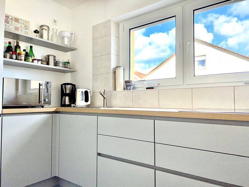 Ganze Ferienwohnung, Ferienwohnung Marie-José Löwe - 1-Zimmer-Apartment, Seesicht, Balkon, Og, 35 qm in Hemmenhofen, Gaienhofen