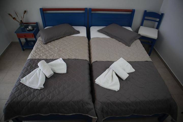 Maison d’hôte pour 2 personnes, avec terrasse et vue dans Folégandros - 2