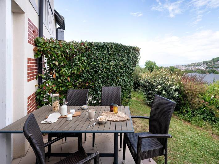 Location de vacances pour 6 personnes, avec sauna ainsi que terrasse et piscine, animaux acceptés à Houlgate - 4