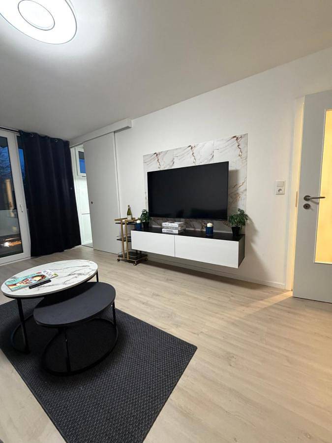 Ferienwohnung für 3 Personen, mit Ausblick und Terrasse in Sendling München