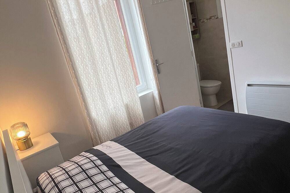 1 Bedroom Private vacation home in Issy-les-Moulineaux in Issy-les-Moulineaux, Hauts-de-Seine