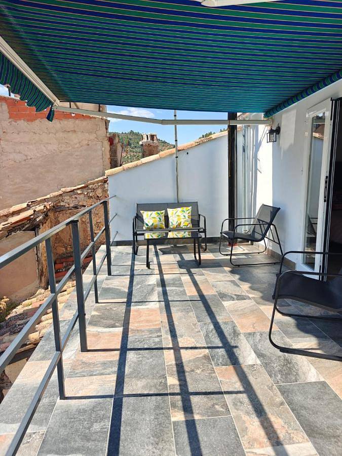 Ferienhaus für 6 Personen, mit Terrasse und Ausblick - 1