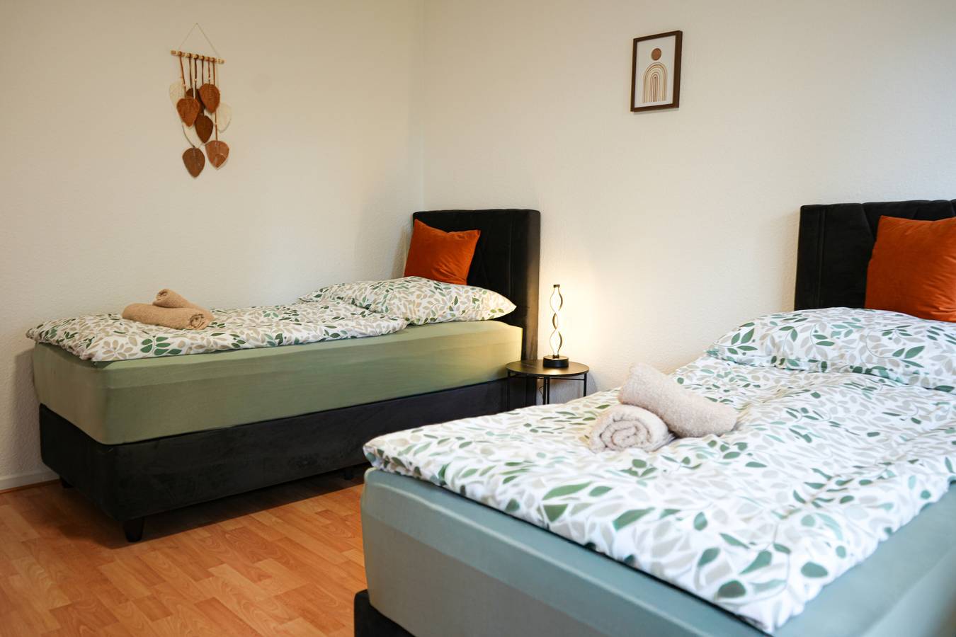 Ganze Wohnung, Balcony, E-Station, Parking, Duisburg, R-Web Arena in Oberhausen, Ruhrgebiet