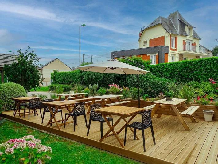 Hôtel pour 3 personnes, avec terrasse et vue