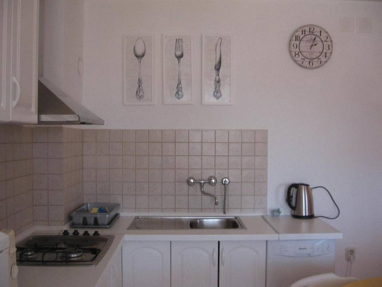 Ganze Wohnung, Apartment Luca - Two Bedroom Apartment with Terrace in Prvić Luka (Kroatische Adria), Prvić Luka
