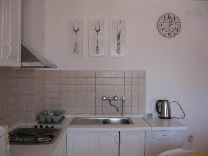 Ganze Wohnung, Apartment Luca - Two Bedroom Apartment with Terrace in Prvić Luka (Kroatische Adria), Prvić Luka