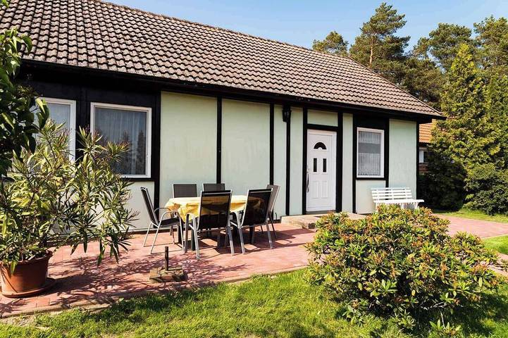 Ferienhaus für 6 Personen, mit Garten in Fuhlendorf