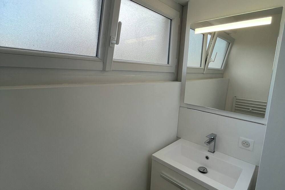 Entire apartment, Balcon sur la Rivière Face à la Vieille Ville in Périgueux, Périgord Blanc