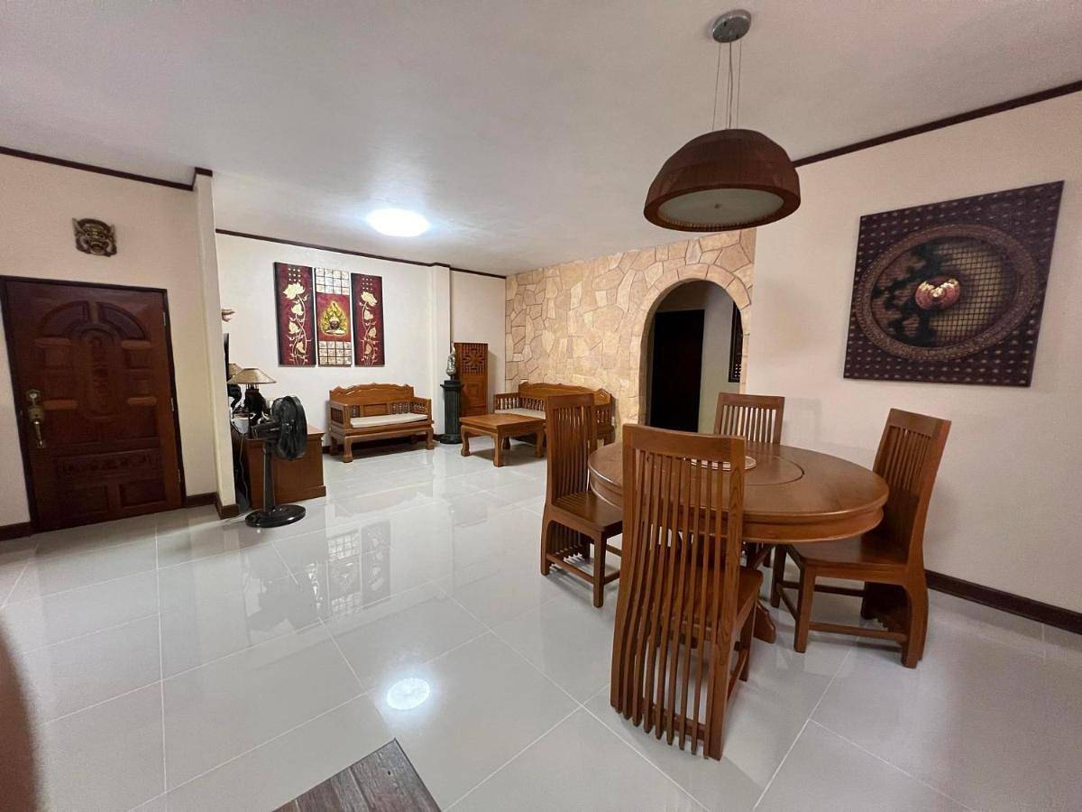 Khaolak 2K Pool Villa in Khao Lak