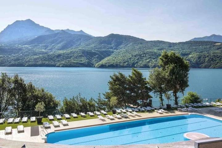 Mobil home pour 4 personnes, avec bassin pour enfant dans Lac de Serre-Ponçon - 2