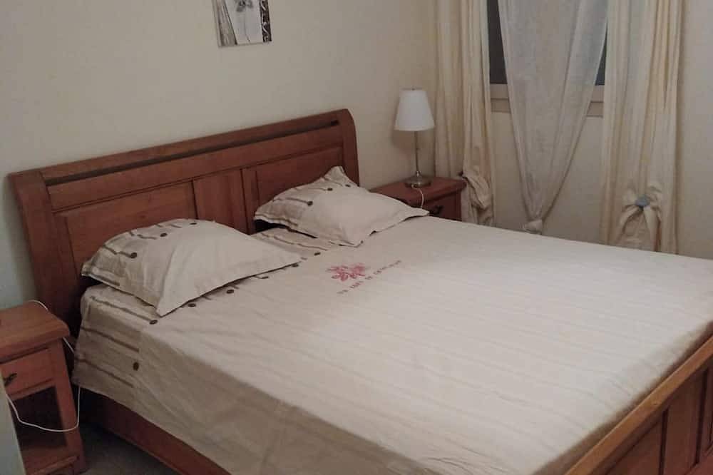 Homerez - Maison accueillante à Nant avec piscine partagée in Nant, Parc naturel régional des Grands Causses