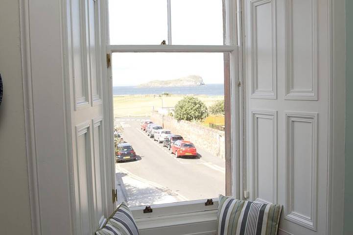 Holiday rental for 10 people in North Berwick