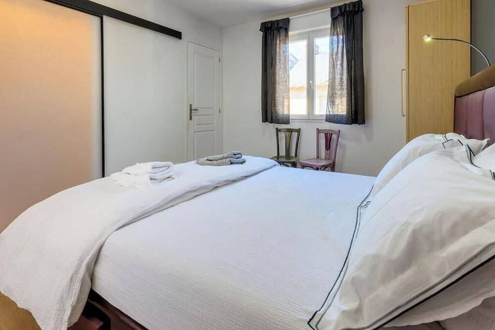 Appartement entier, Appartement Aux Pieds De L'Aubrac in Laissac, Aveyron