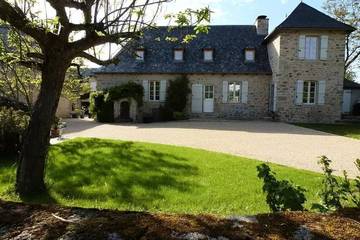 Cottage pour 6 personnes, avec terrasse et piscine à Albussac