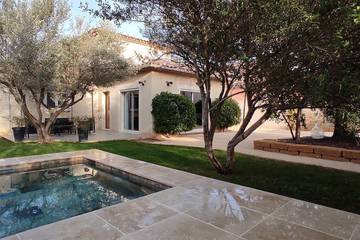 Gîte pour 5 personnes, avec terrasse et jardin dans Le Gardon A Collias Collias