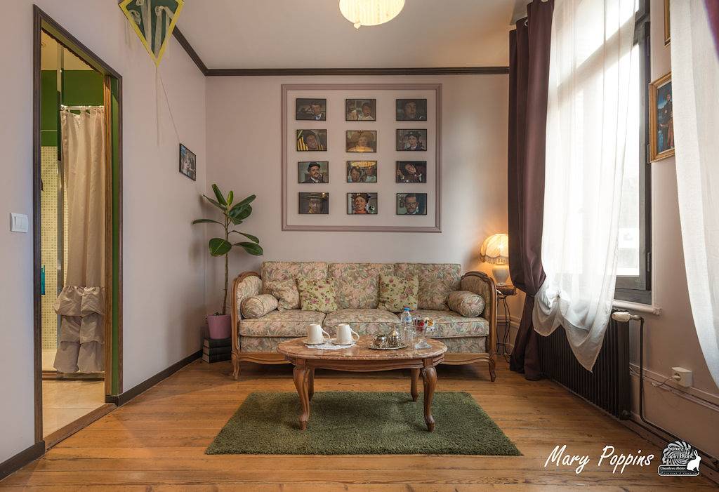 Suivez le Lapin Blanc - Mary Poppins in Saint-Valery-sur-Somme, Région d'Abbeville