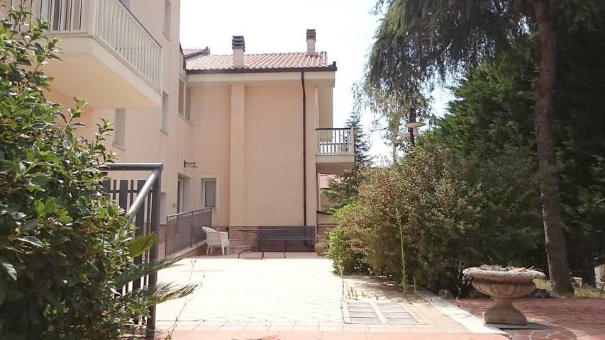 Hôtel pour 2 personnes, avec jardin à San Giovanni Rotondo - 2