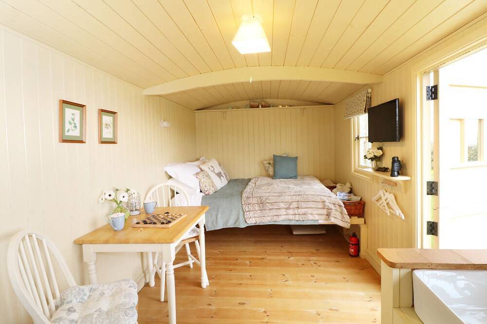 Willow, romantic, character holiday cottage in Wadebridge in Cornwall