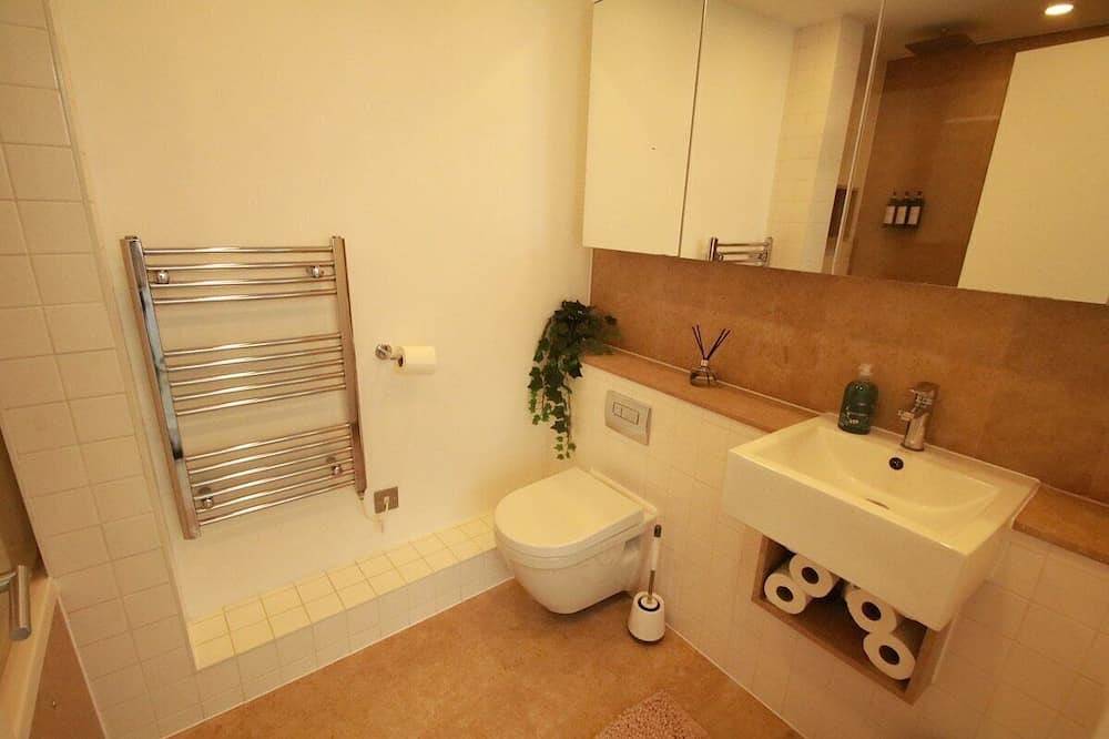 D'exception-Double-Salle de bain partagée-Ft62 in Tower Hamlets, Londres