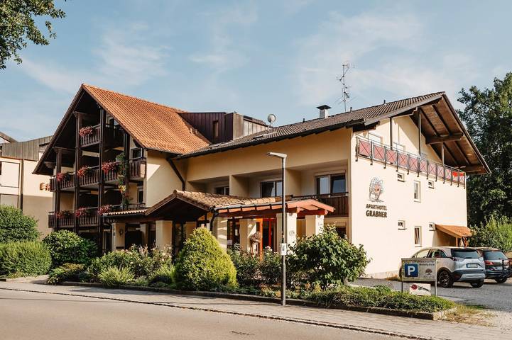 Hotel für 2 Personen, mit Balkon/Terrasse und Balkon sowie Garten in Bad Füssing - 2