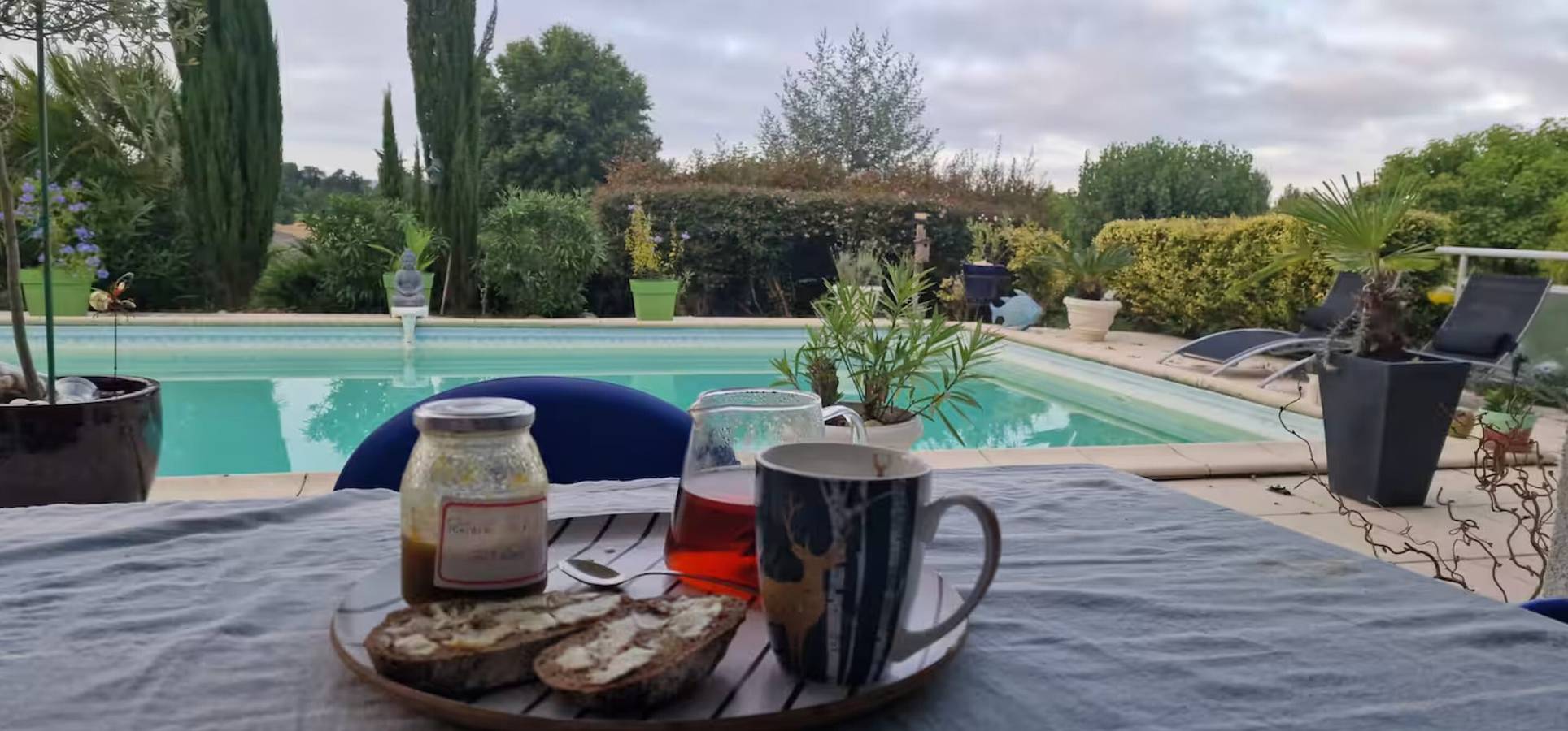 Appartement 2 à 3 personnes en périgord pourpre - Rez de Chaussée avec Piscine. in Prigonrieux, Périgord Pourpre