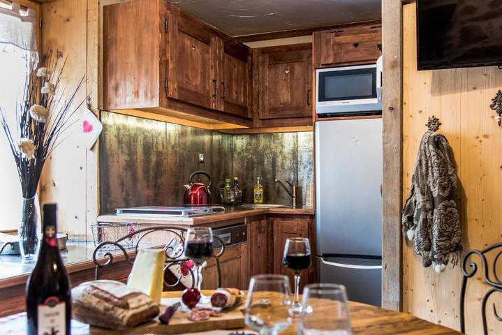 Gîte pour 4 personnes, avec vue et jardin, adapté aux familles dans Longefoy - 4