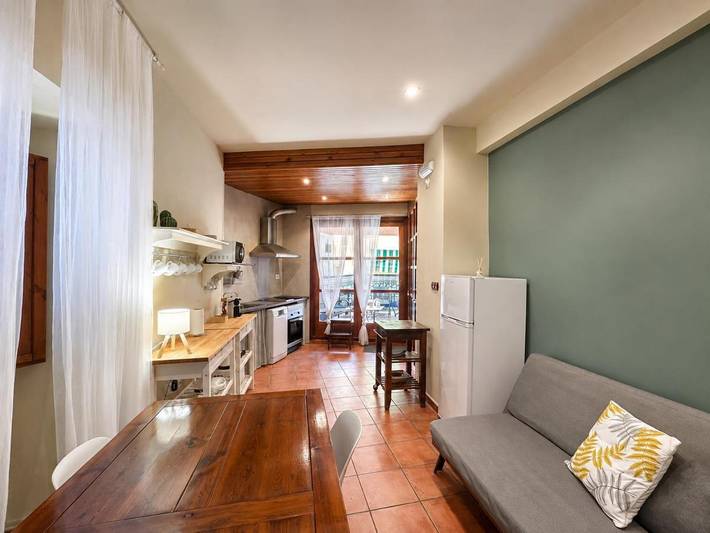 Location de vacances pour 12 personnes, avec Balcon ainsi que Terrasse et Vue à Arjona (homonymie)