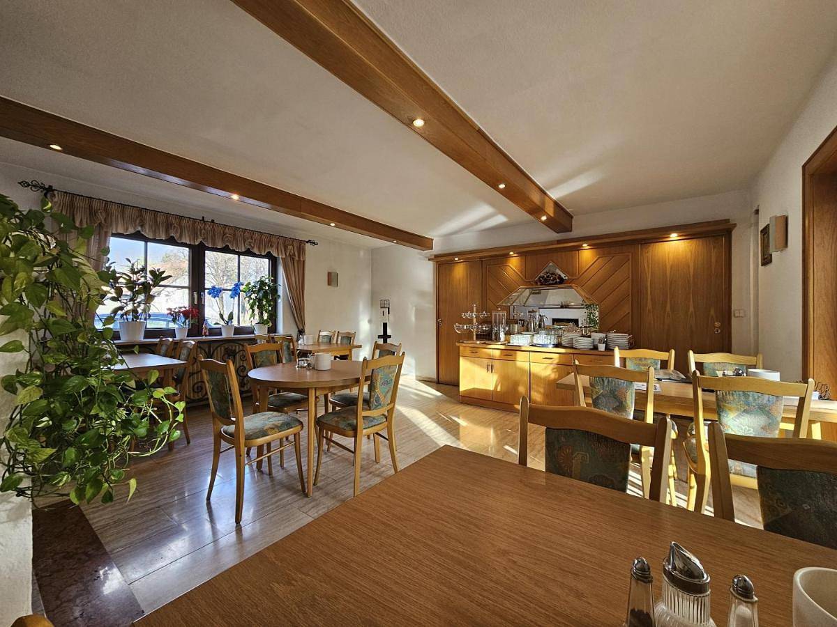 Arrivel Hotel am Bergson in München Obermenzing, München