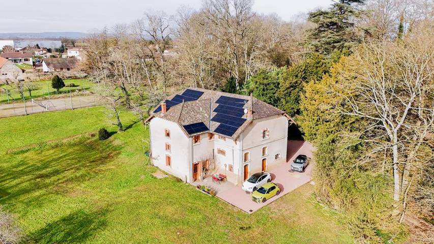 Gîte pour 4 personnes, avec vue ainsi que vue sur le lac et jardin à Cuisery - 4