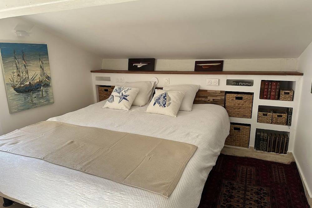 Villa dans un paradis naturel face à la mer ! Activités sportives sur place. in l'Escalet, Ramatuelle