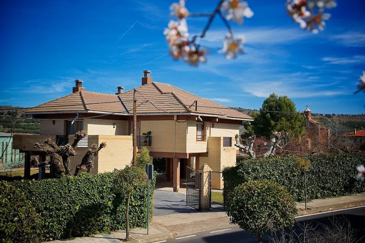 Villa for 8 people, with terrace - 1