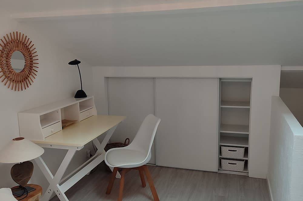 Apartamento entero, Dependencia del encanto y piscina. in Cestas, Región de Burdeos