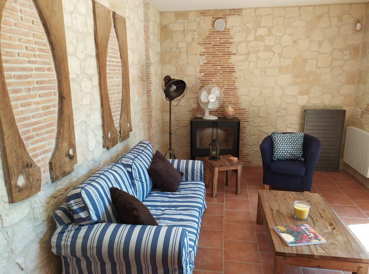 Apple Tree Cottage in Prigonrieux, Périgord Pourpre