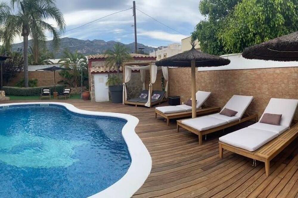 Villa de luxe qui ne laisse rien à désirer, sur le Delta de l'Ebre. Animaux bienvenus in Alcanar, Costa Dorada