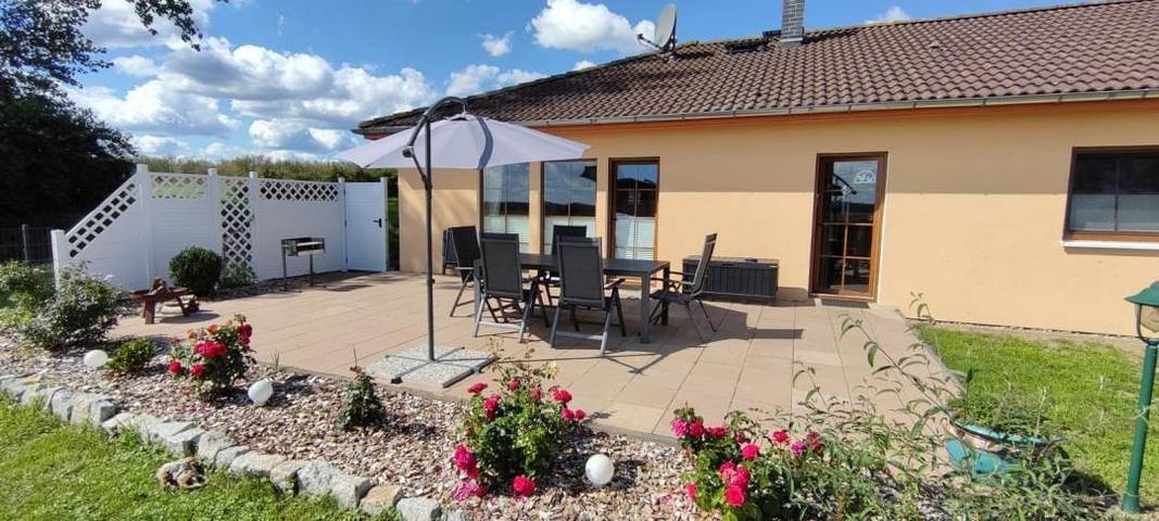 Ferienhaus für 5 Personen, mit Terrasse und Garten in Mecklenburgische Seenplatte - 4