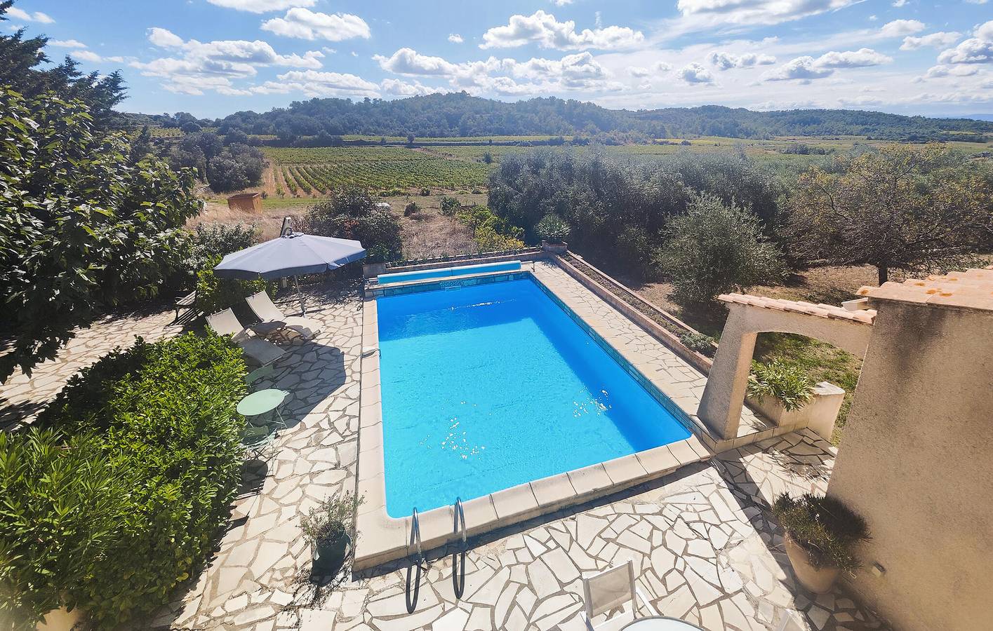 Appartement de luxe avec piscine et parking à 800m du centre d'Assignan in Assignan, Région de Béziers