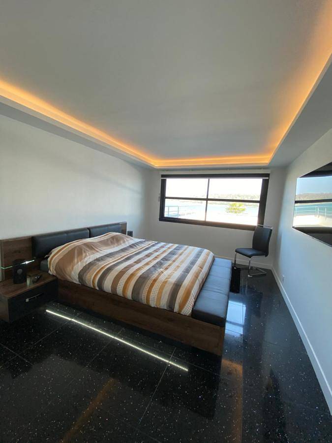 Location de vacances pour 8 personnes, avec jardin ainsi que terrasse et vue à Locquénolé - 4