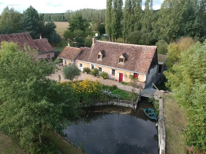 Chambre d’hôte pour 4 personnes, avec vue ainsi que jardin et piscine, animaux acceptés - 1