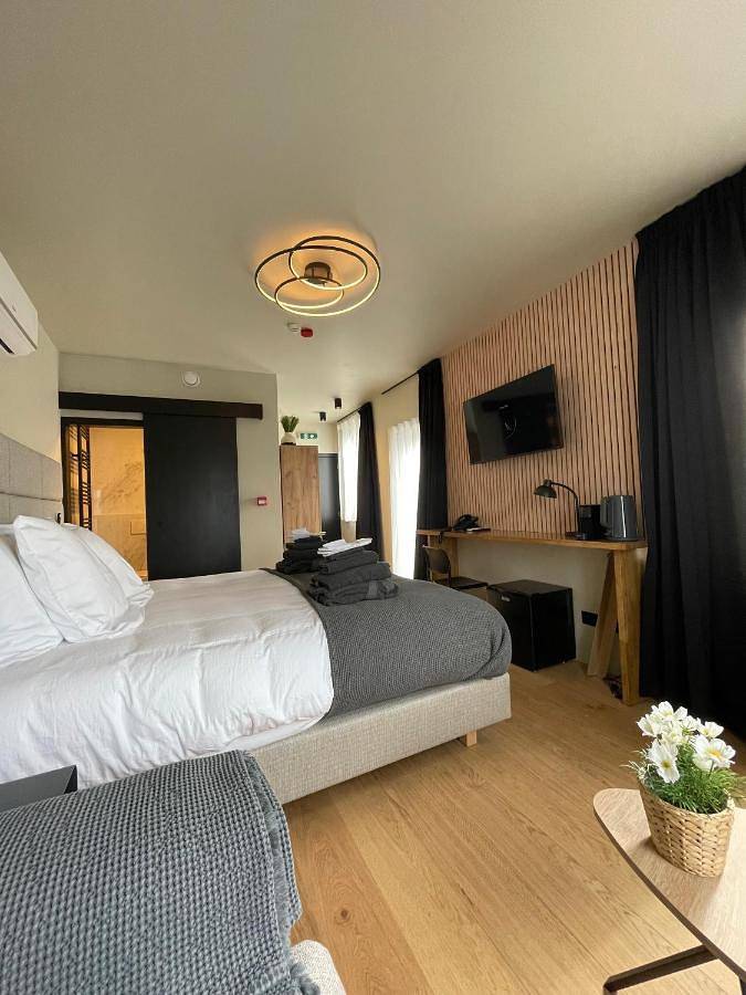 Hôtel pour 4 personnes, avec terrasse