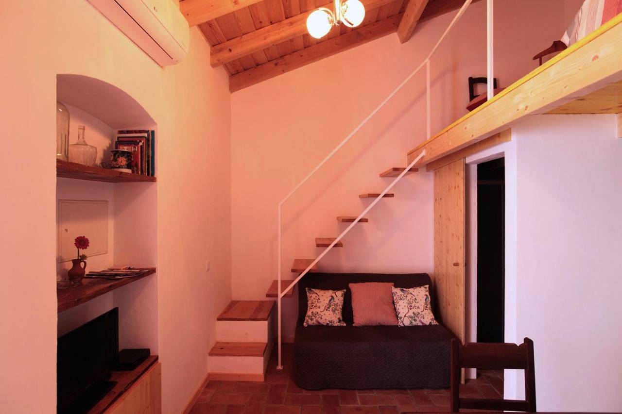 Apartamento inteiro, Casa das Minas in Mina de São Domingos, Corte do Pinto