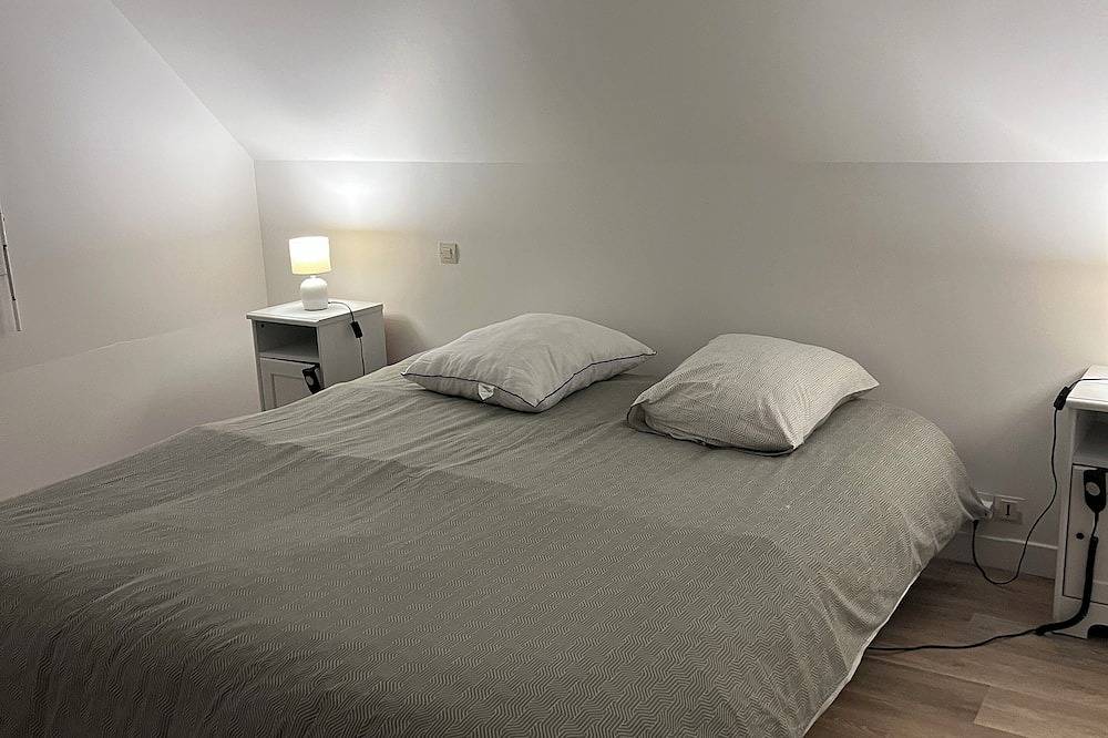 Gîte le nid du bouloir House with garden in the quiet center of lisieux in Lisieux, Region de Lisieux