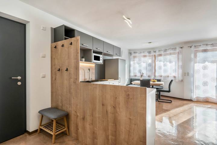 Ganze Wohnung, Ferienwohnung "Trojer 1" mit Bergblick, Balkon und Wlan in Sarnthein, Sarntal